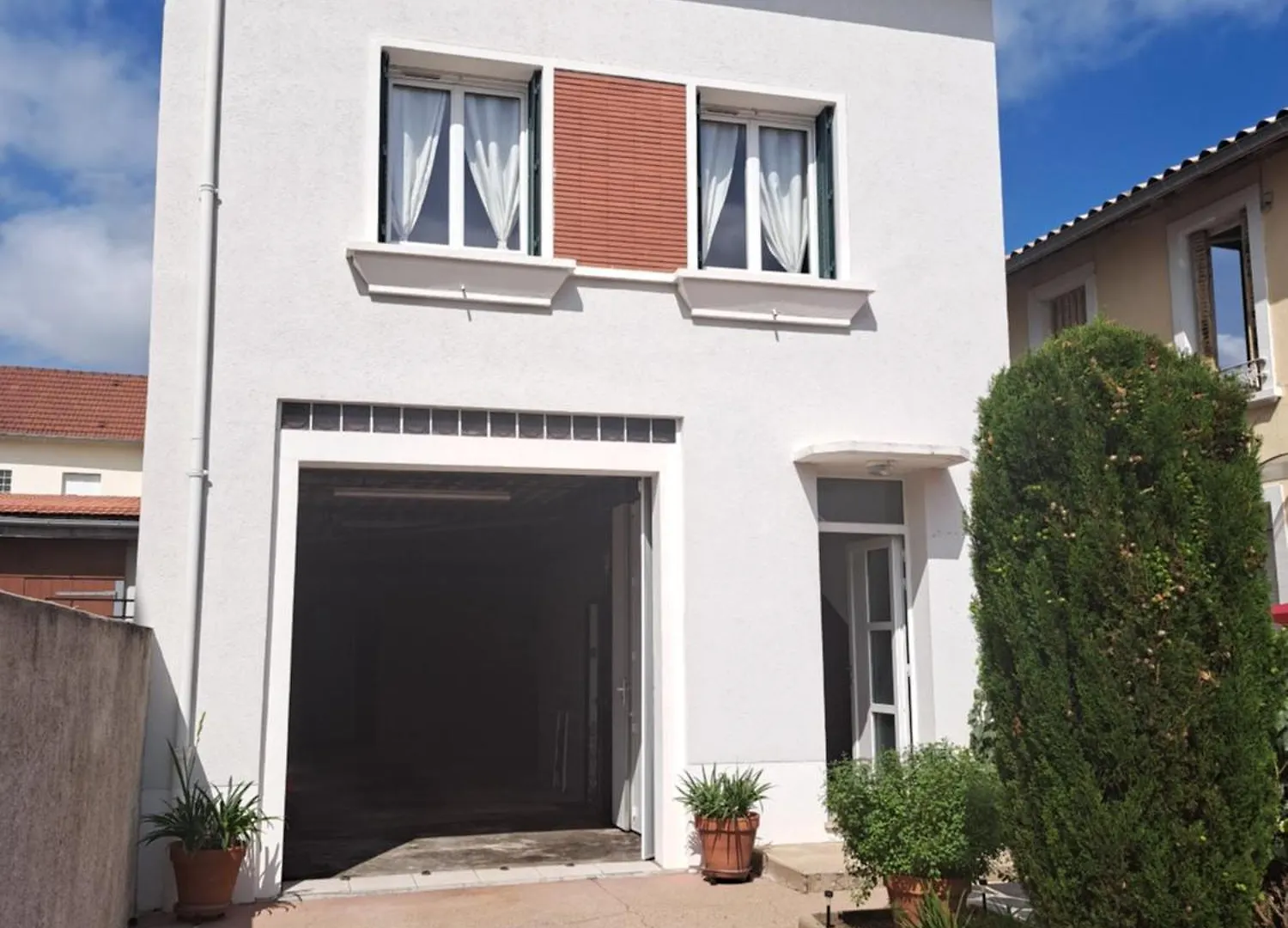 Maison De Ville Avec Cour Et Terrasse Vichy Holiday home